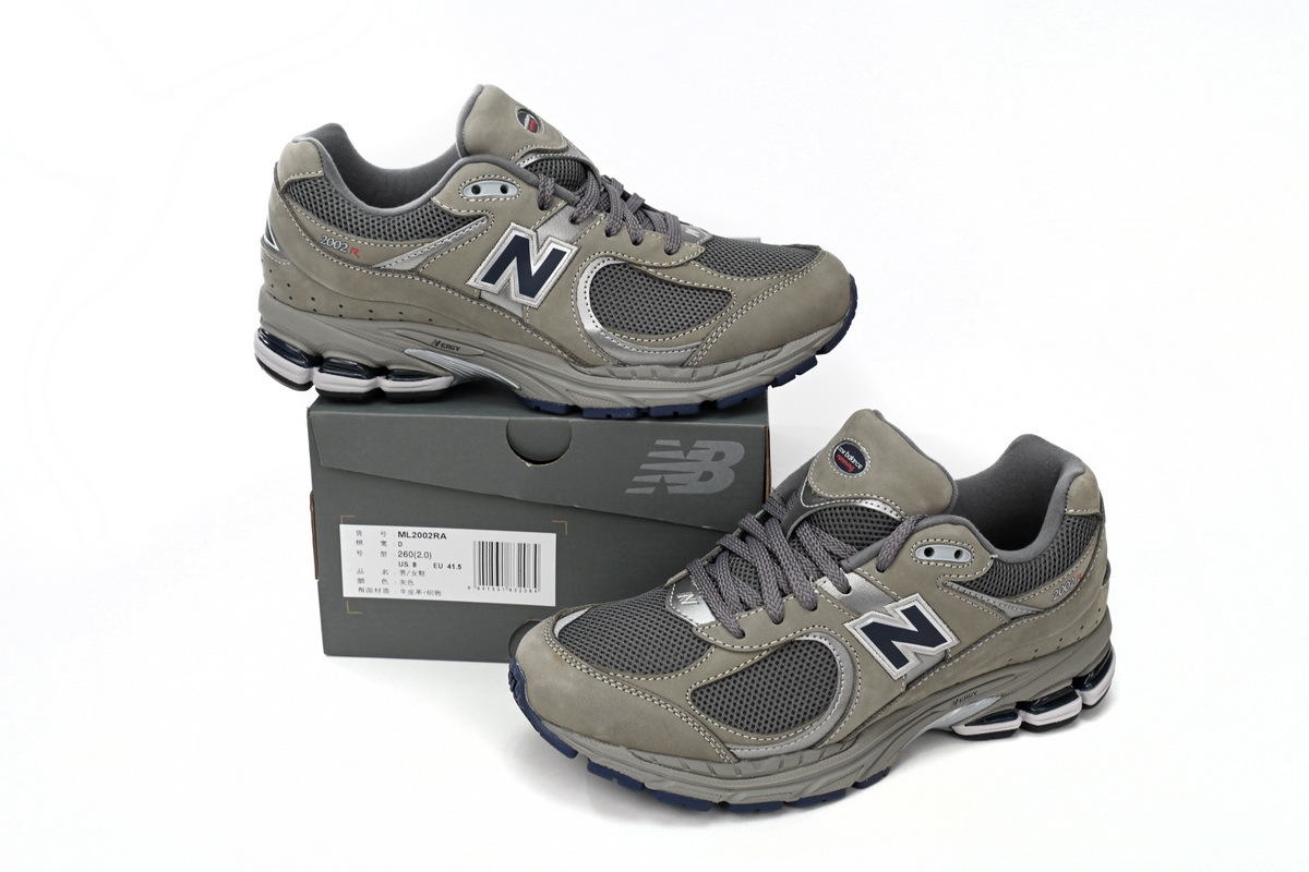 New Balance 2002R Light Grey M2002RA