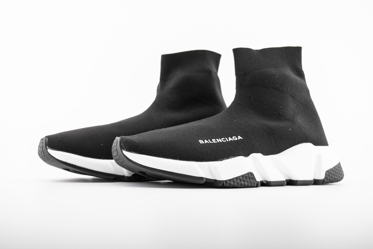 Balenciaga Speed Runner Black and White CA5TS