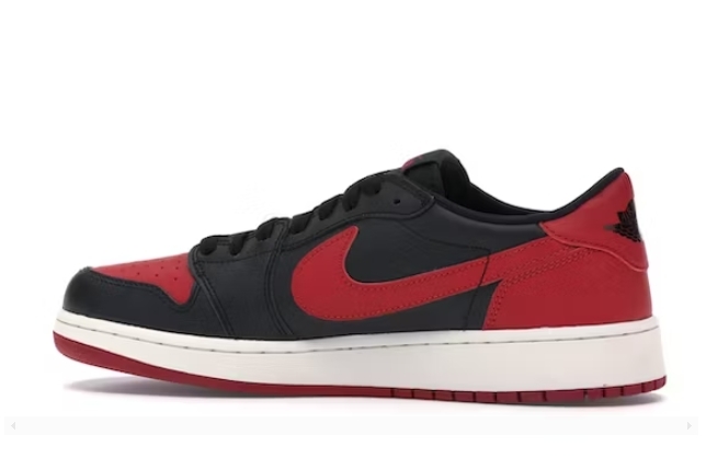 Air Jordan 1 Retro Low OG Bred 709999-001