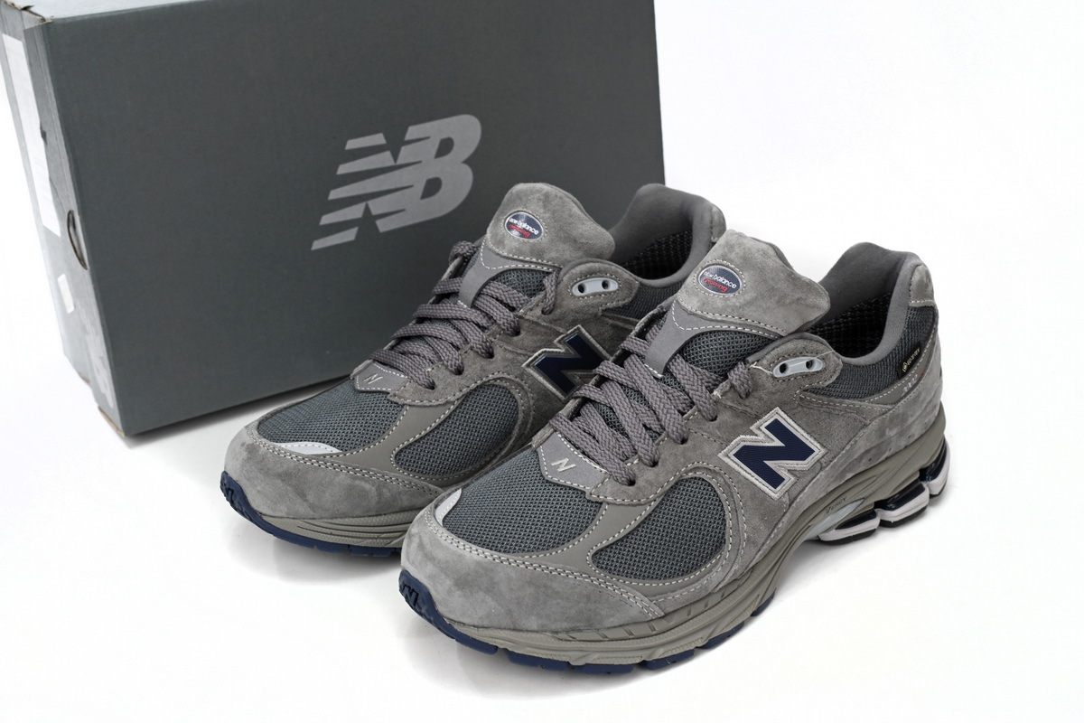 New Balance 2002R Gore-Tex Castlerock M2002RXC