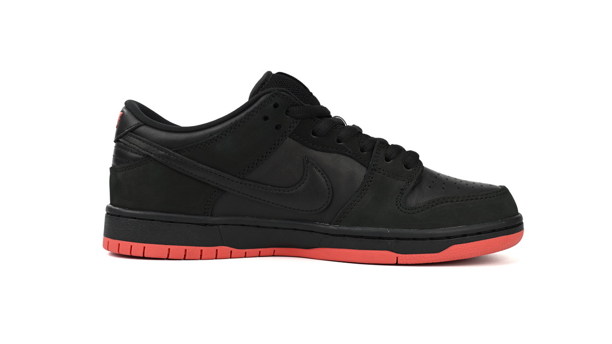 Nike SB Dunk Low Black Pigeon 883232-008