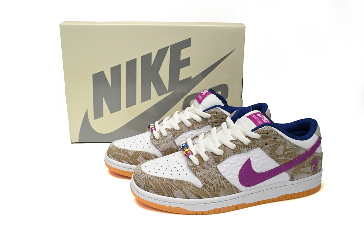 Rayssa Leal x Dunk Low SB Deep Royal Vivid Purple FZ5251 001