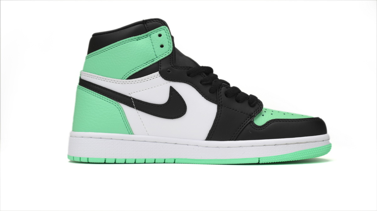 Jordan 1 Retro High OG Green Glow DZ5485-130