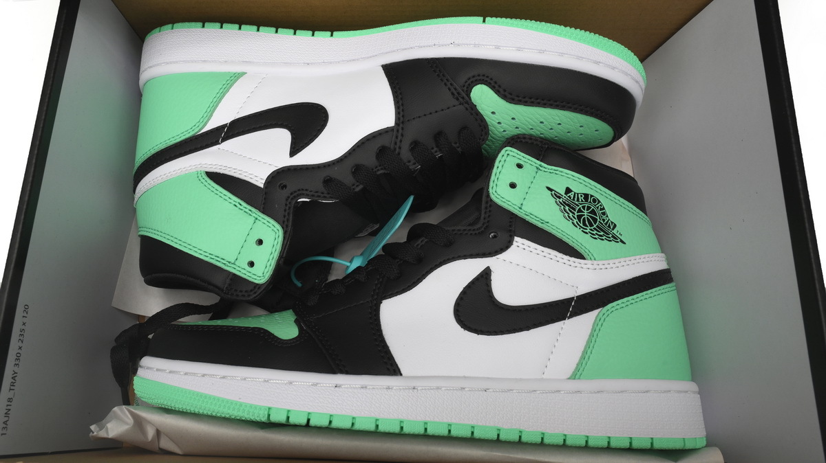 Jordan 1 Retro High OG Green Glow DZ5485-130