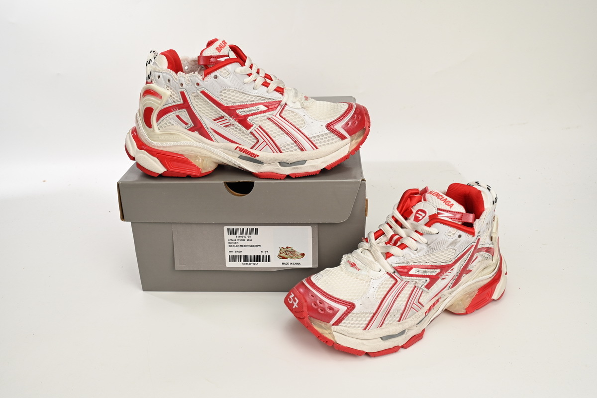 Balenciaga Runner White Red 677402 W3RB2 9060