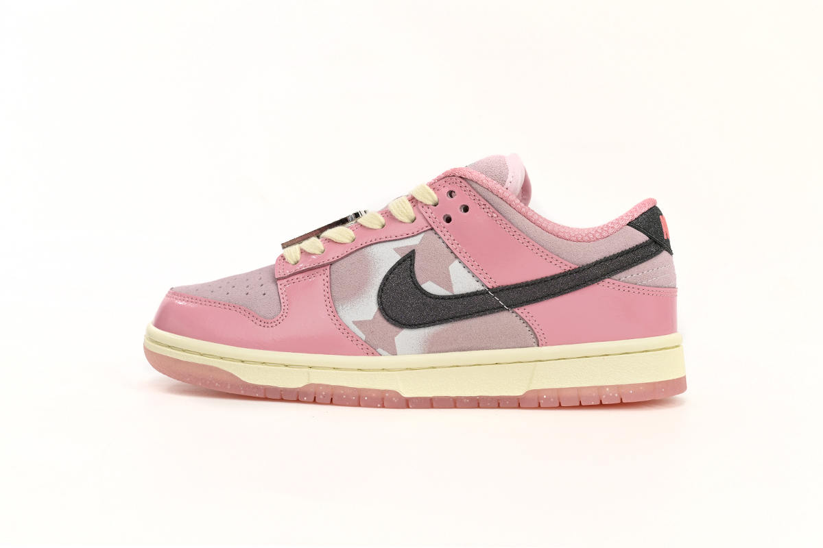 Nike Dunk Low LX Barbie FN8927-621
