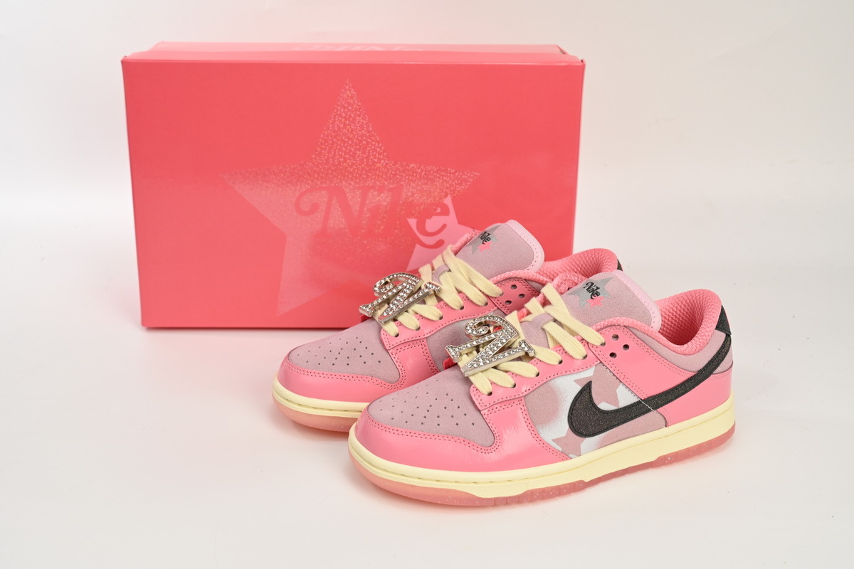 Nike Dunk Low LX Barbie FN8927-621