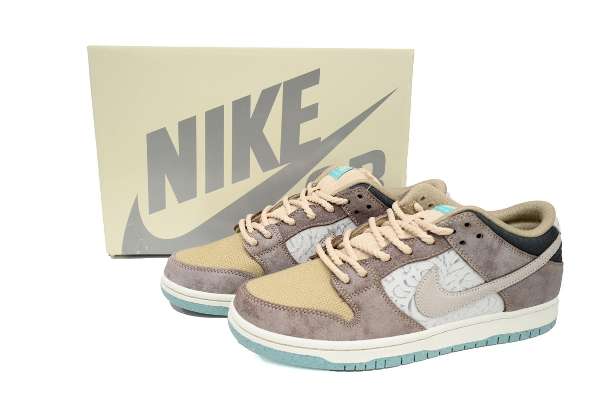 Nike SB Dunk Low Big Money Savings FZ3129-200