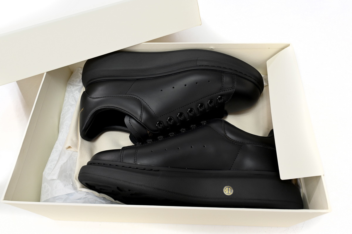 Alexander McQueen All Black