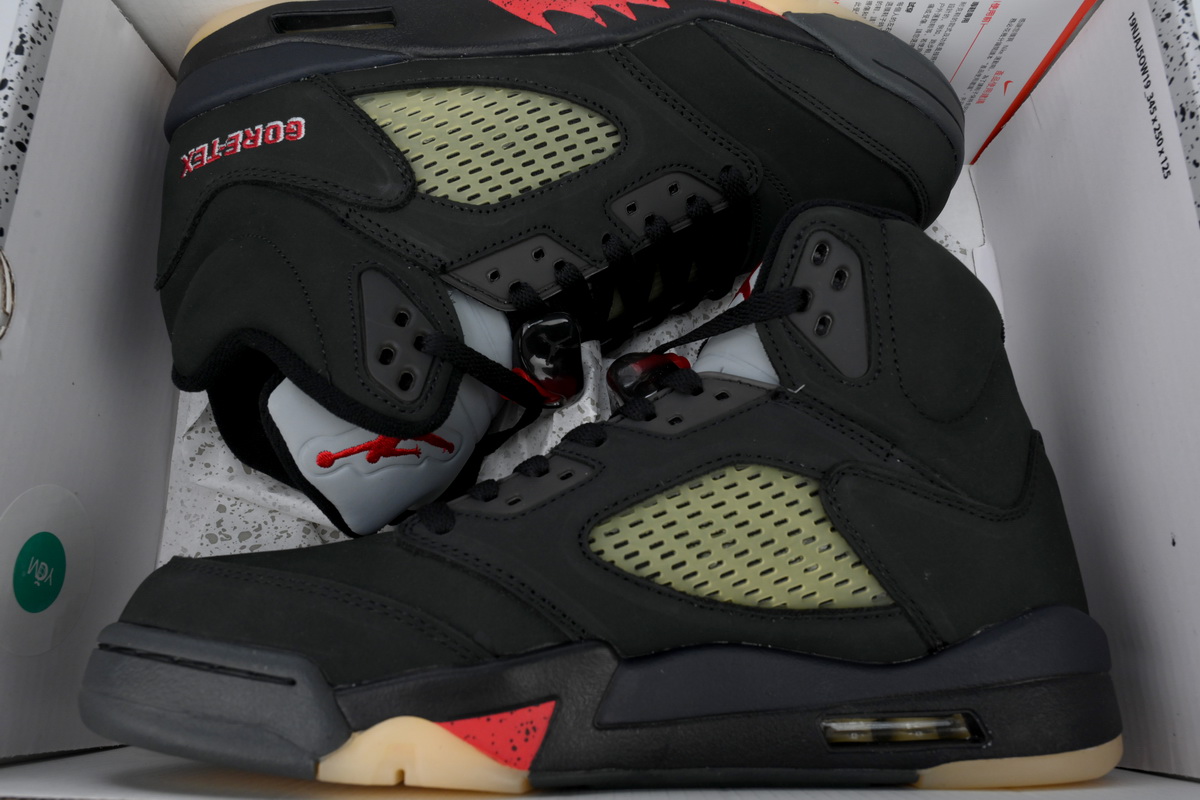 Jordan 5 Retro Gore-Tex Off Noir DR0092-001