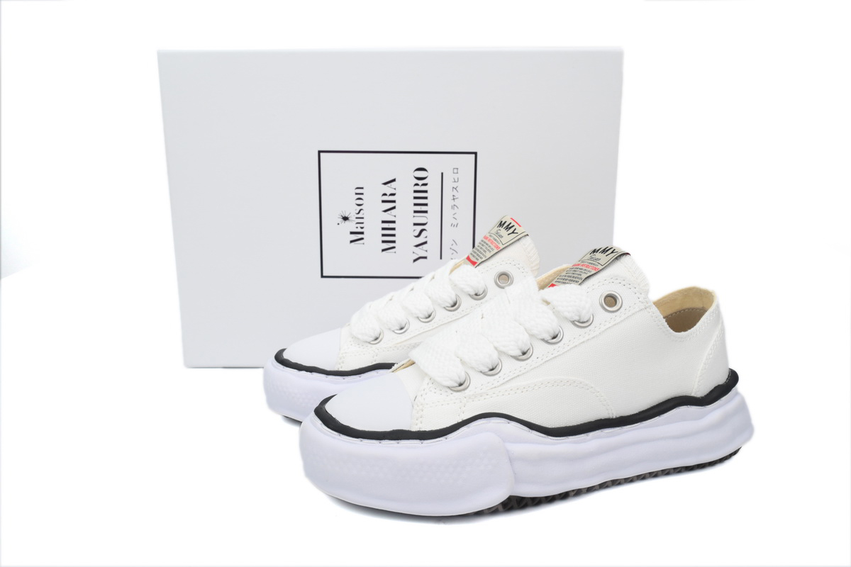 Maison Mihara Yasuhiro White and Black Lines