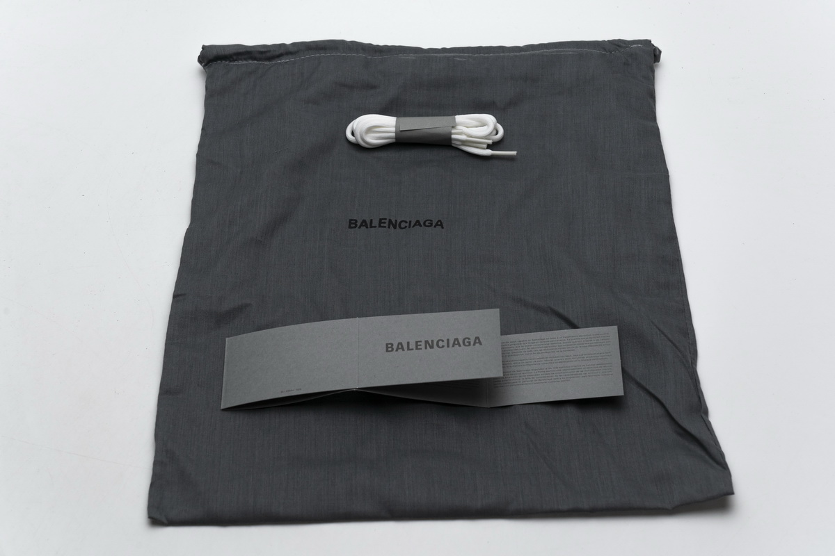 Balenciaga Triple S Black Red 541624 W09O1 2268
