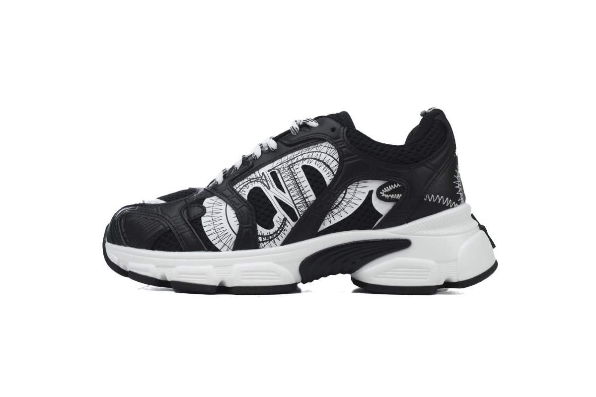 Sneaker Black and White
