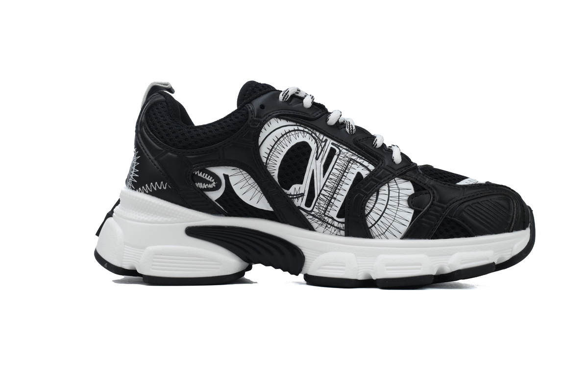 Sneaker Black and White