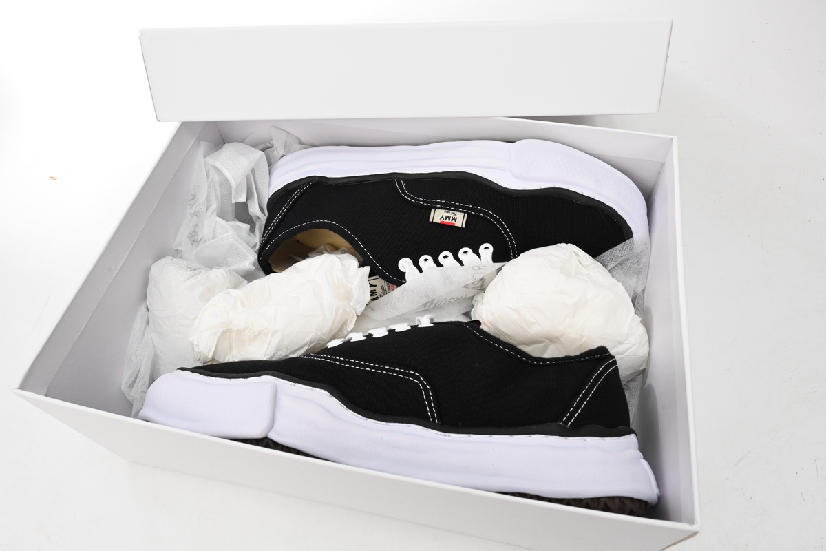 Maison Mihara Yasuhiro Black White