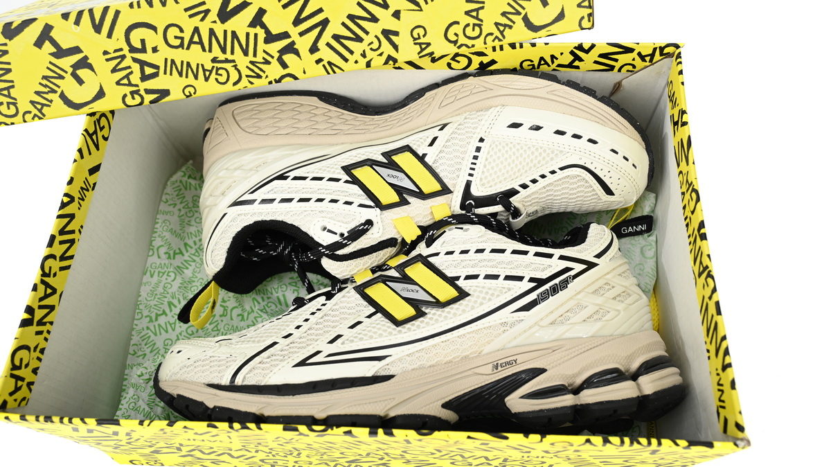 New Balance 1906R Ganni Egret M1906RGG