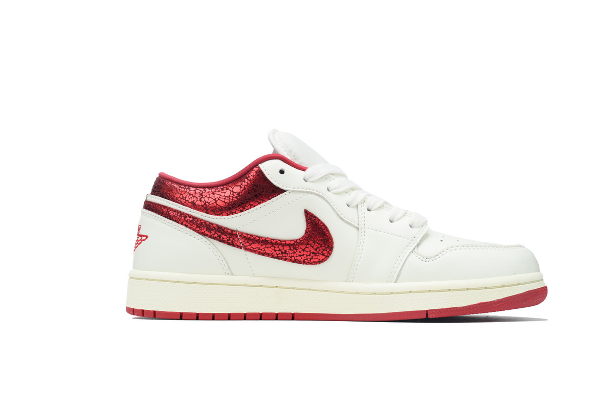Jordan 1 Low Ruby HJ9338-106