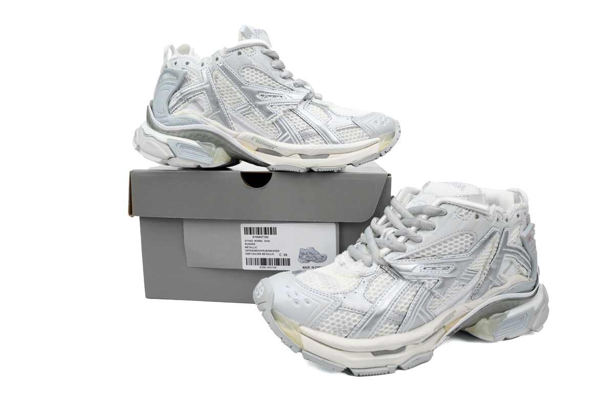Balenciaga Runner Grey  Silver 677402 W3RB2 8100