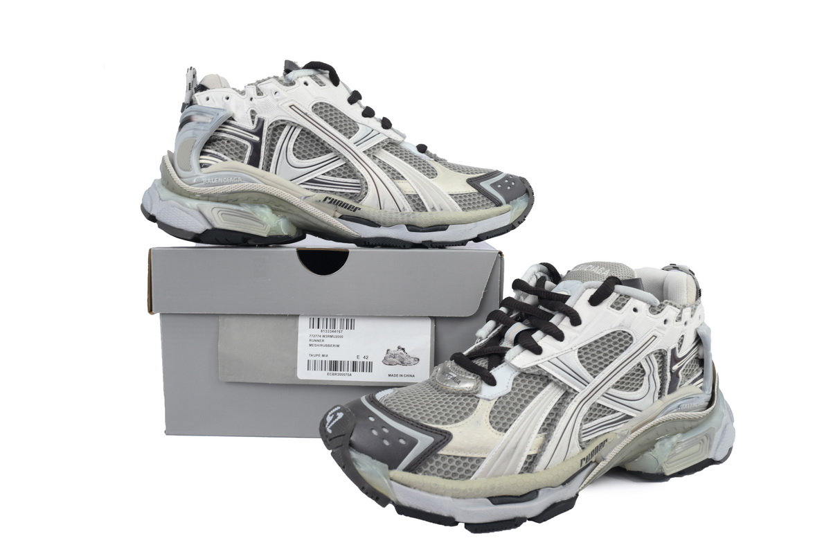 Balenciaga Runner Sneaker Grey 772774 W3RMU 2000