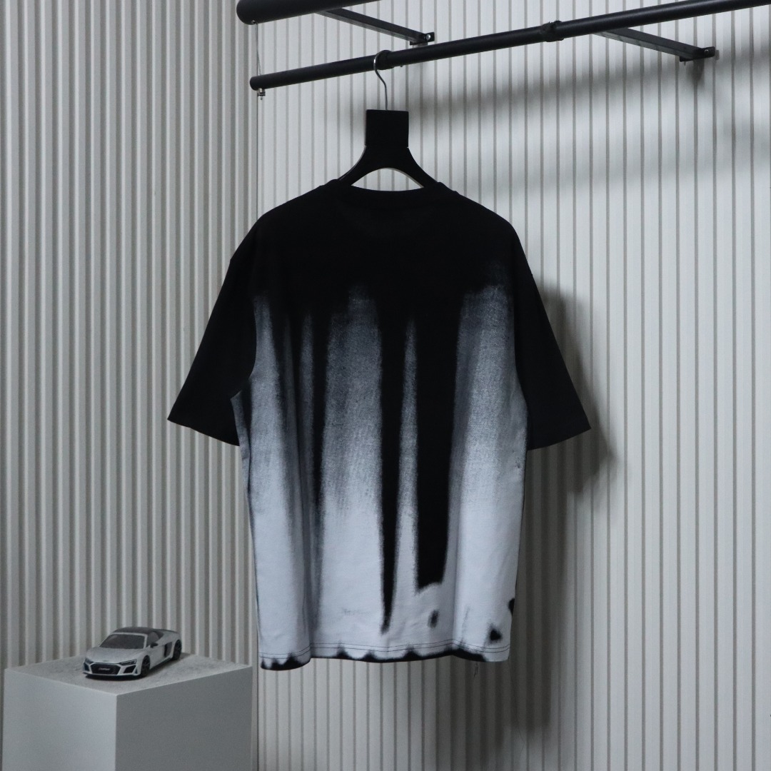 Balenciaga T-shirt Black and White