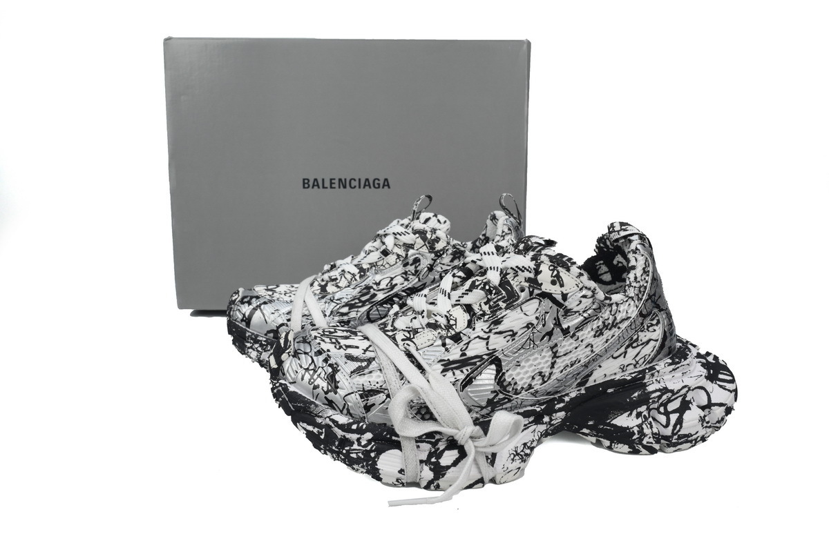 Balenciaga 3XL Extreme Graffiti 734731 W3XDC 0135