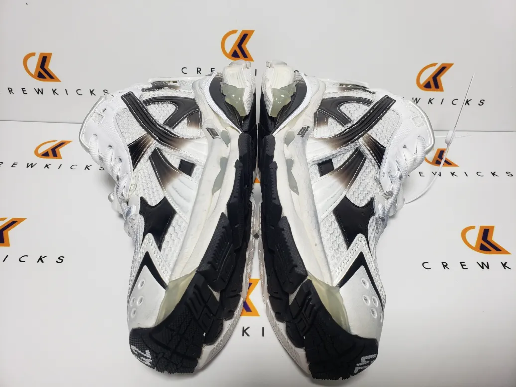Balenciaga Runner Sneaker Gradient White Black